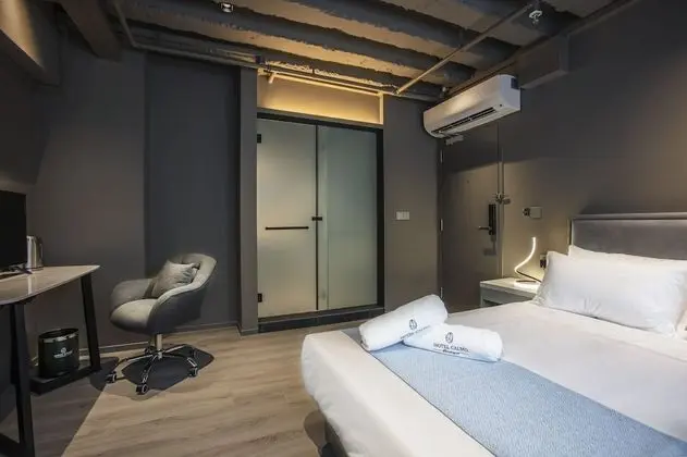 Deluxe Tek Büyük Yataklı Oda