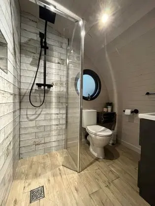 Bungalov, Özel Banyo