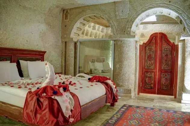 Cave Balayı Odası, , Havuzlu