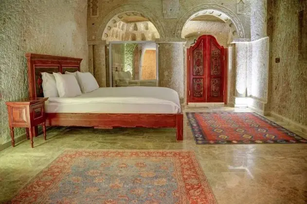 Cave Balayı Odası, , Havuzlu