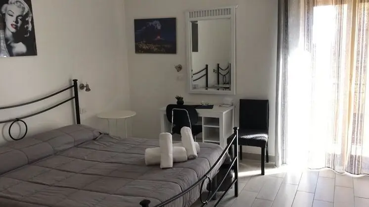 Tek Büyük Yataklı Oda