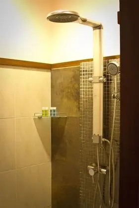 Luxury Tek Büyük Yataklı Oda