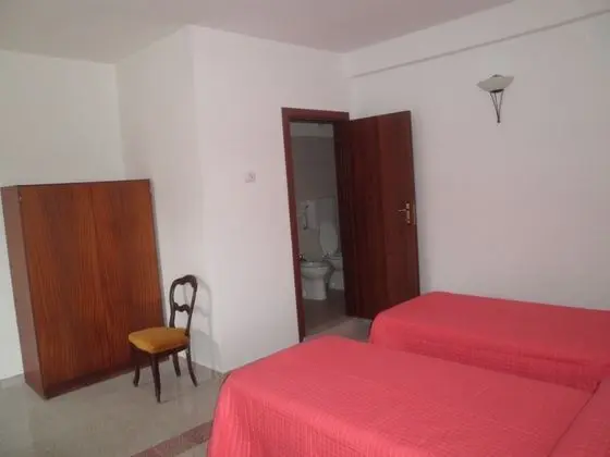 Tek Büyük veya İki Ayrı Yataklı Oda