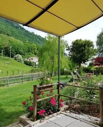 Superior Tek Büyük Yataklı Oda, Nehir Manzaralı (Meschio)
