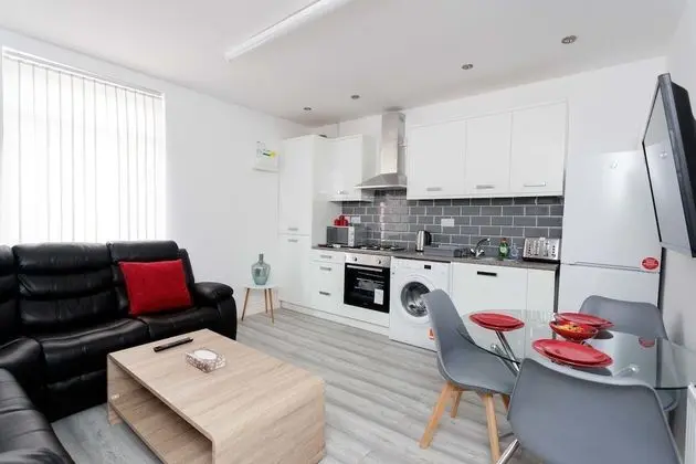Deluxe Apart Daire, Banyolu/Duşlu (3 Bed, Sleeps 8)