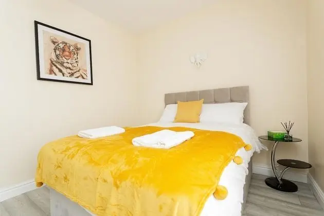 Deluxe Apart Daire, Banyolu/Duşlu (3 Bed, Sleeps 8)