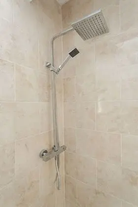 Deluxe Apart Daire, Banyolu/Duşlu (3 Bed, Sleeps 8)
