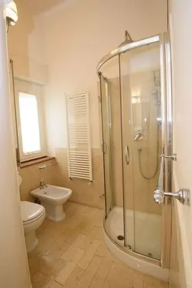 Deluxe Oda, Banyolu/Duşlu (Lilla)