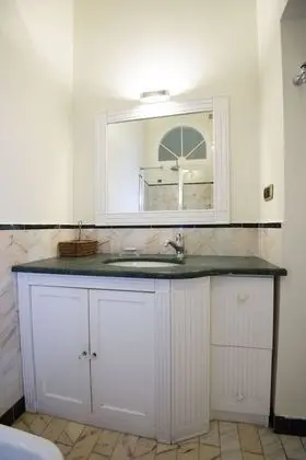 Superior Tek Büyük veya İki Ayrı Yataklı Oda (Green)