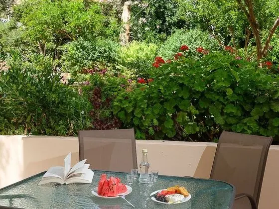 Standard Oda, Havuz Manzaralı