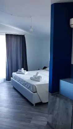 Comfort Tek Büyük veya İki Ayrı Yataklı Oda