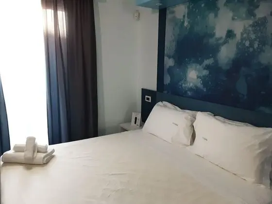 Comfort Tek Büyük veya İki Ayrı Yataklı Oda