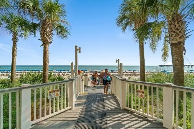 Daire (Calypso Resorts Tower III Unit 310)