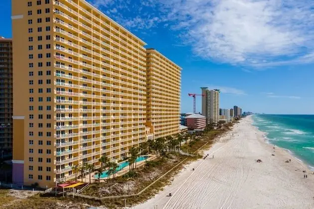 Daire (Calypso Resorts Tower III Unit 310)
