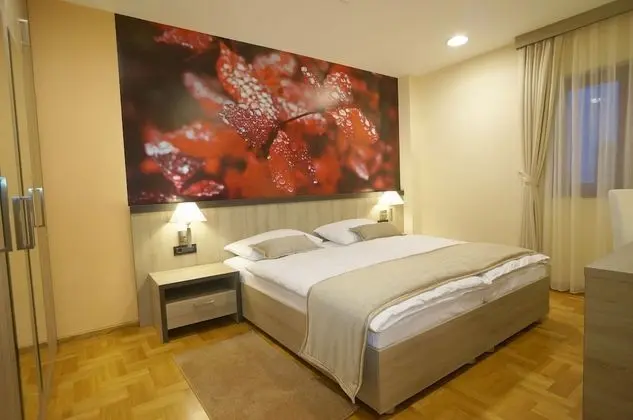 Standard Tek Büyük veya İki Ayrı Yataklı Oda