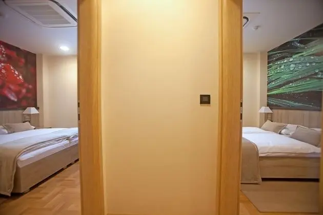 Suite with 2 Bedrooms