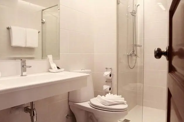 Exclusive Tek Büyük Yataklı Oda