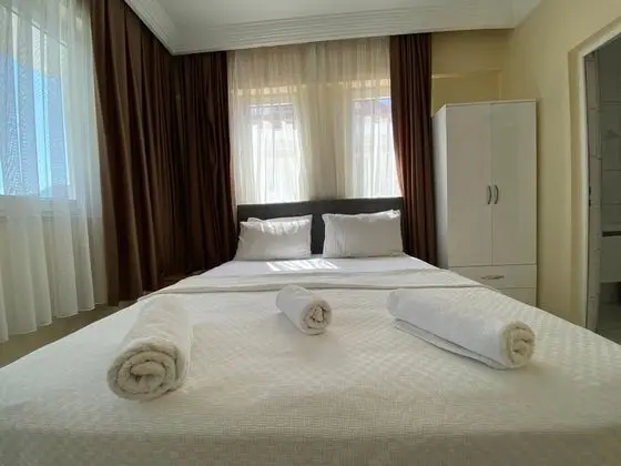 Standart Oda, Kara veya Havuz Manzaralı