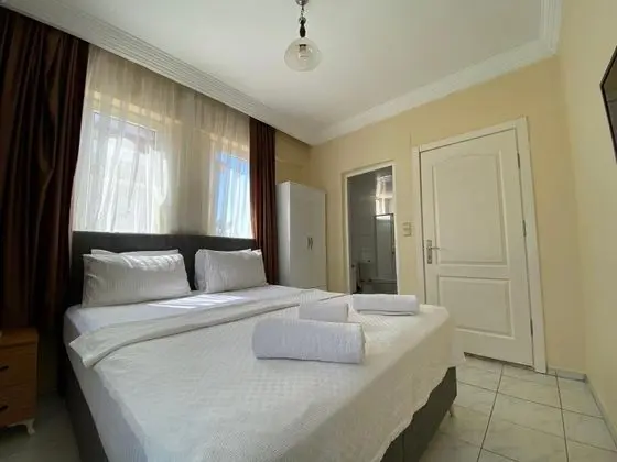Standart Oda, Kara veya Havuz Manzaralı