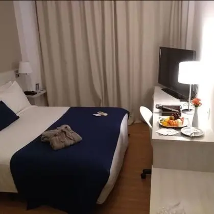 Quarto Standard Executivo Casal