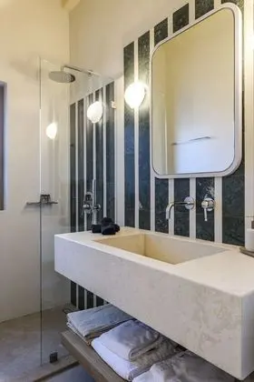 Standard Tek Büyük veya İki Ayrı Yataklı Oda, Deniz Manzaralı