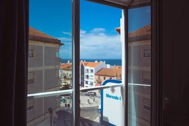 Tek Büyük veya İki Ayrı Yataklı Oda, Kısmi Deniz Manzaralı