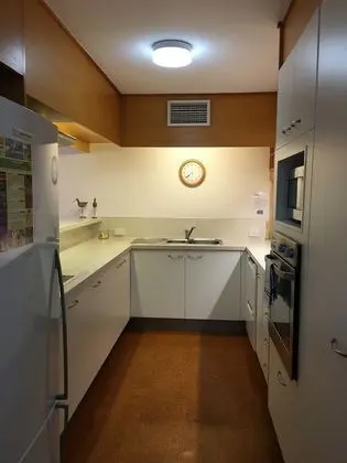 Apart Daire, 2 Yatak Odası, Avlu Manzaralı, Zemin Kat