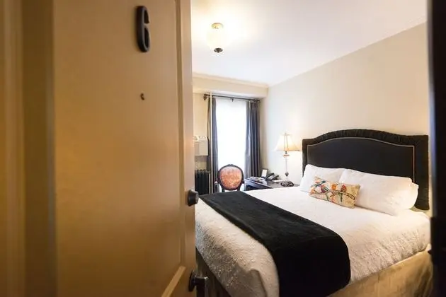 Deluxe Oda, 1 Büyük (Queen) Boy Yatak, Özel Banyo (Room 6)