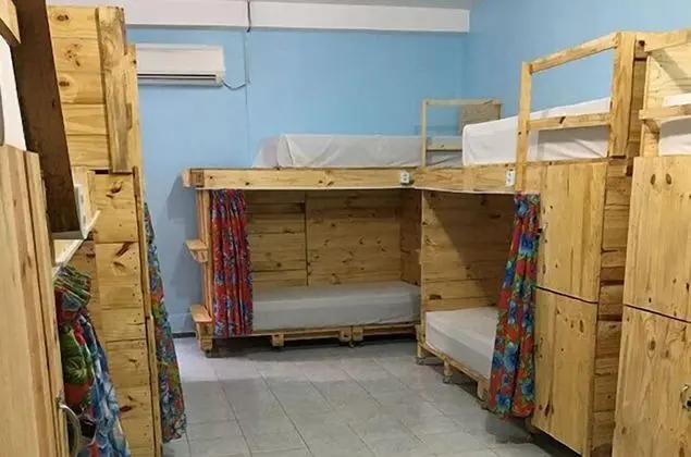 Ortak Ranzalı Oda, Sadece kadınlar için (6 camas)