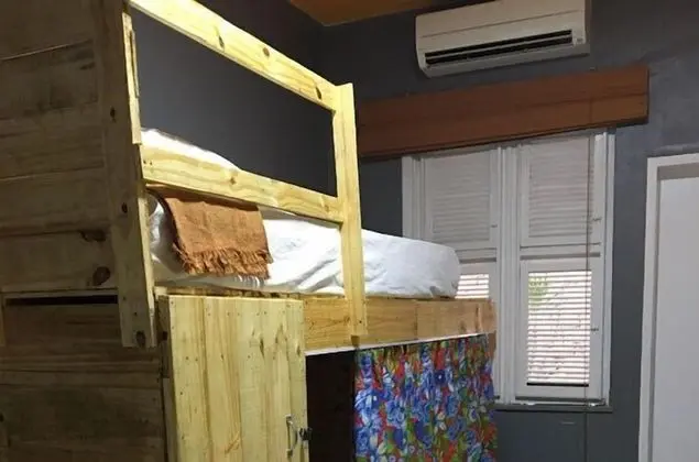 Ortak Ranzalı Oda, Sadece kadınlar için (6 camas)