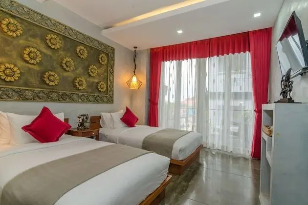 Premier Family Suite with Private Balcony - Free Pick-up