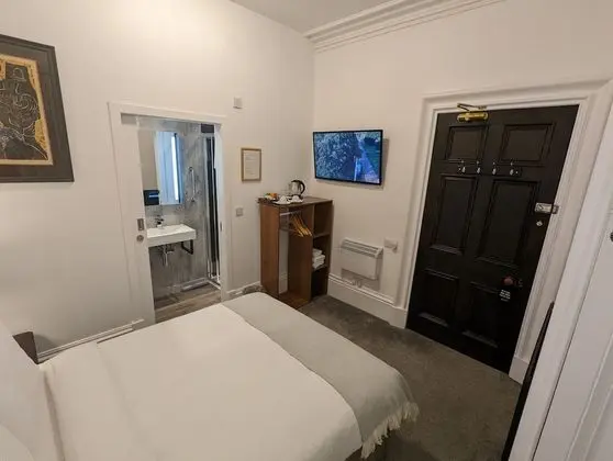 Basic Tek Büyük Yataklı Oda, Özel Banyo (Room 1)