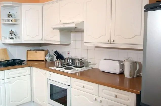 Apart Daire, 4 Yatak Odası (East Wing)