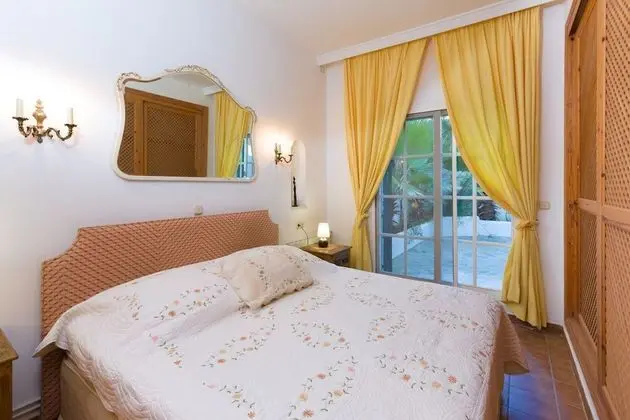 Villa, Havuz Manzaralı (3)