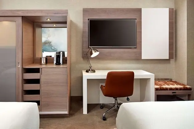 Room, 2 Queen Beds, Accessible, Non Smoking