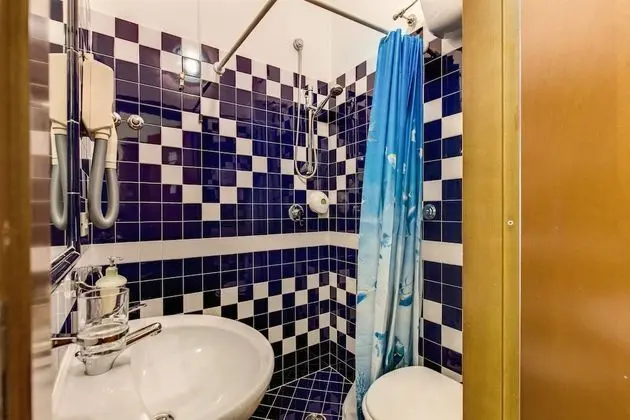 Standard Dört Kişilik Oda