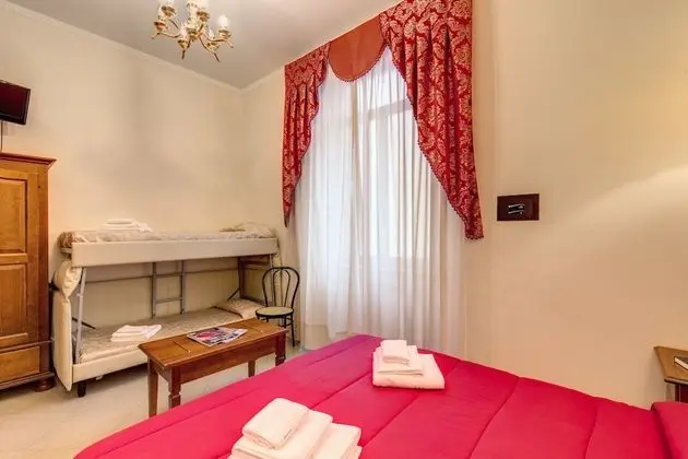 Superior Dört Kişilik Oda