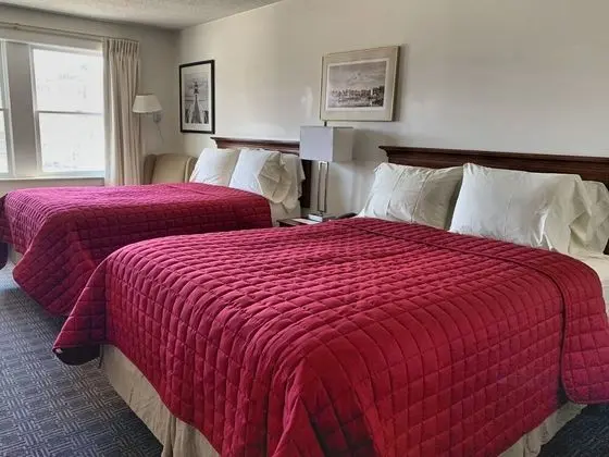 2 Queen Beds, 2nd Floor, No Pets