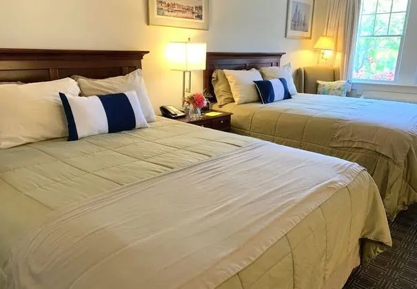 2 Queen Beds, 2nd Floor, No Pets
