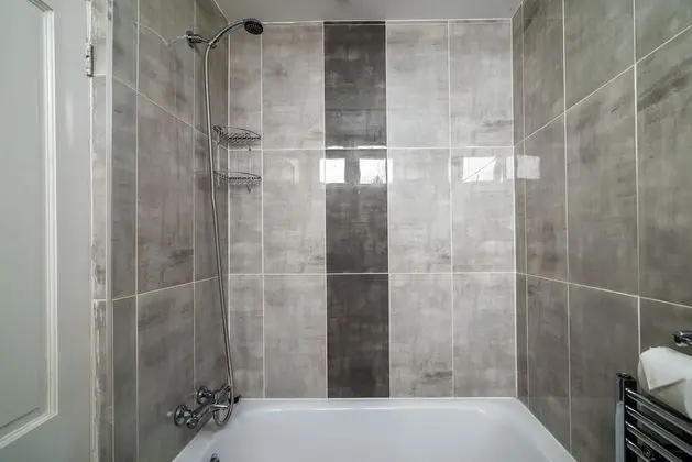 Superior Stüdyo, Özel Banyo