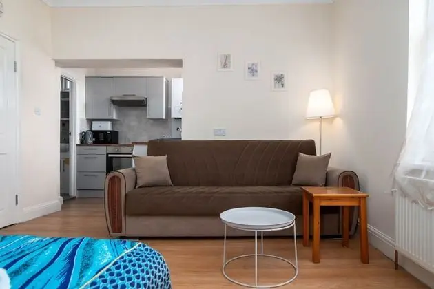 Superior Stüdyo, Özel Banyo