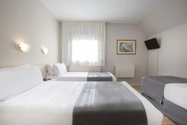 Family Oda (3 people)