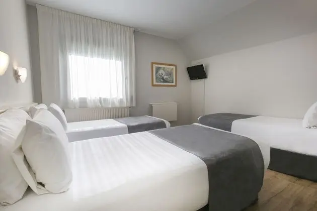 Family Oda (3 people)