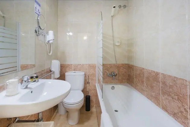 Family Oda (4 people)