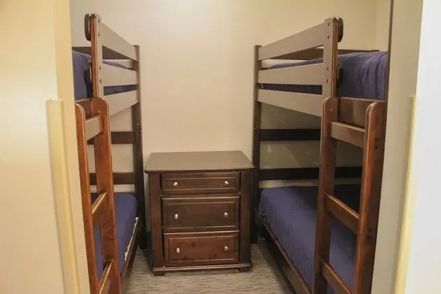 Süit, 1 En Büyük (King) Boy Yatak ve Çekyat (King Bunk Suite)