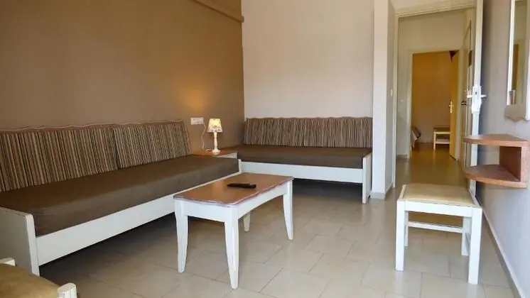 Standard Apart Daire, Deniz Manzaralı
