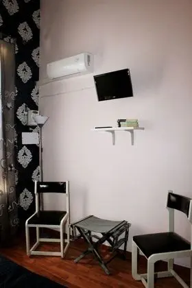 Büyük Yataklı Tek Kişilik Oda