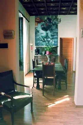 Büyük Yataklı Tek Kişilik Oda