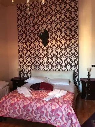 Üç Kişilik Oda