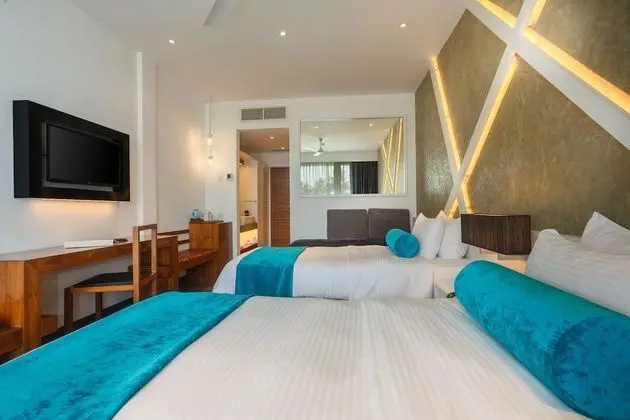 Deluxe İki Ayrı Yataklı Oda, 2 Tek Kişilik Yatak, Kısmi Deniz Manzaralı